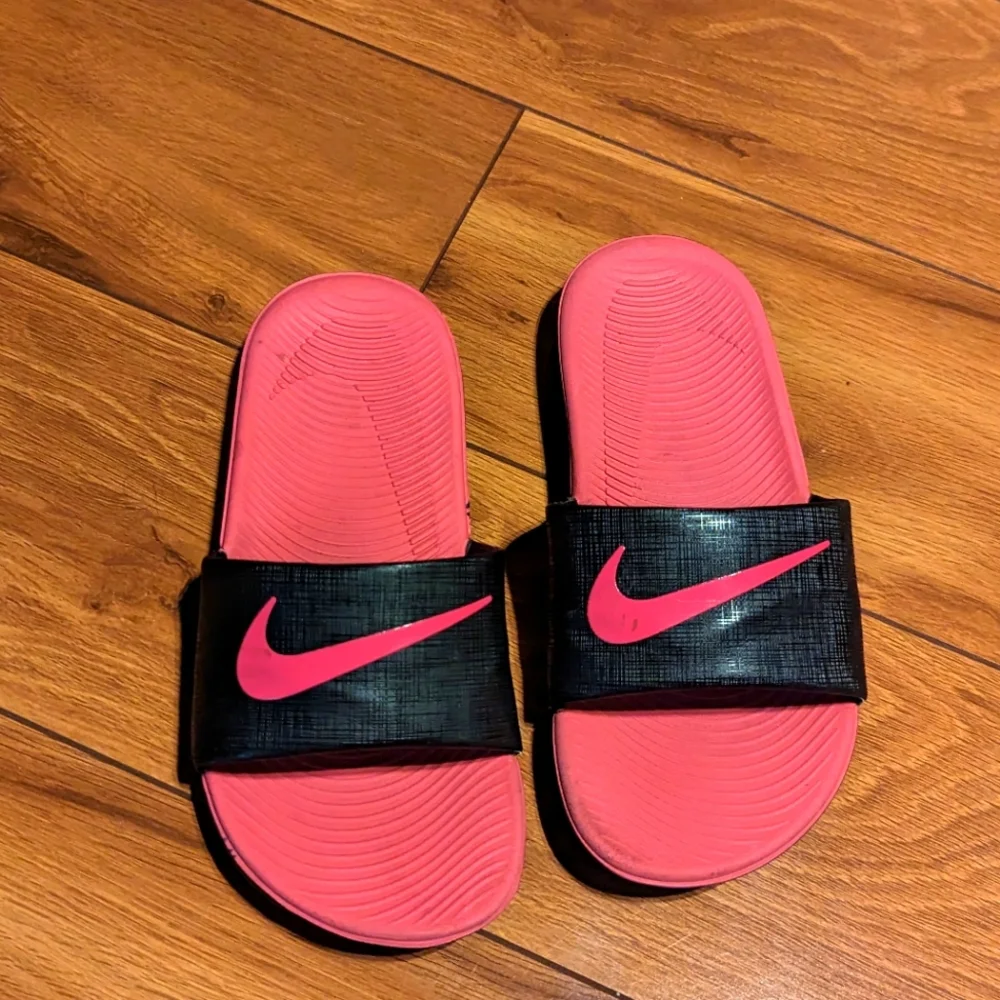 Nike Slides